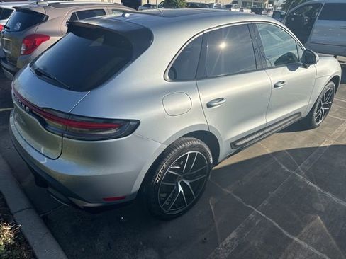 Used 2023 Porsche Macan image 6