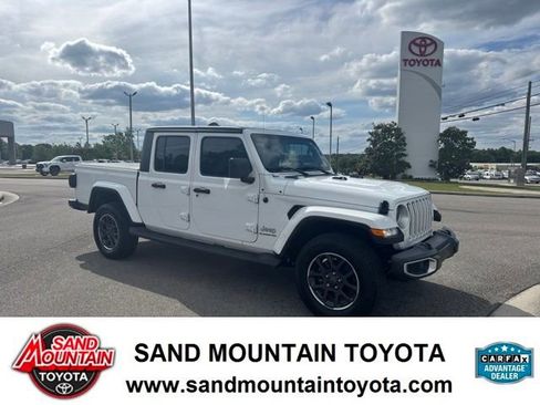 Used 2021 Jeep Gladiator Overland w/ Popular Equipment Package AWD/4WD image 1