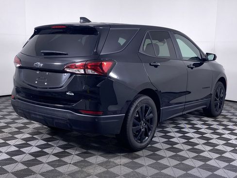 Certified 2023 Chevrolet Equinox LS w/ LS Convenience Package image 18