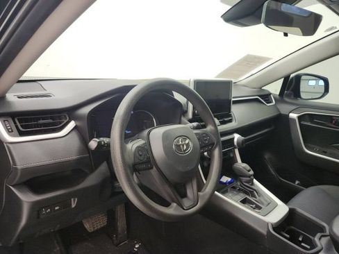 Used 2024 Toyota RAV4 LE FWD image 12