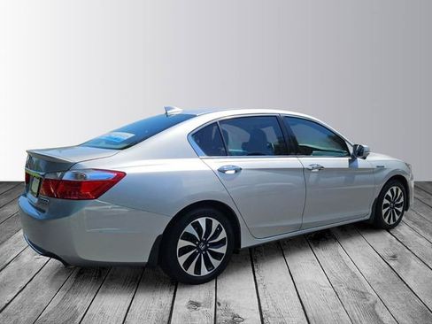 Used 2015 Honda Accord Touring image 5