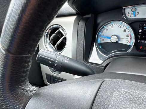 Used 2014 Ford F150 Lariat w/ Equipment Group 502A Luxury AWD/4WD image 15