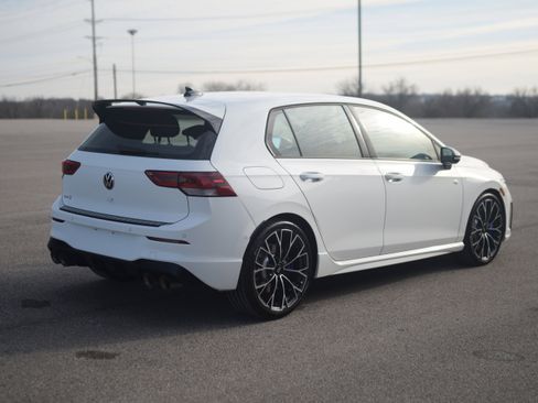 Used 2025 Volkswagen Golf w/ Euro Style Package image 28