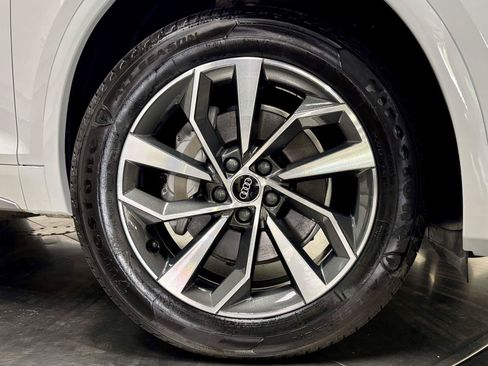 Used 2023 Audi Q5 2.0T Premium Plus AWD/4WD image 11
