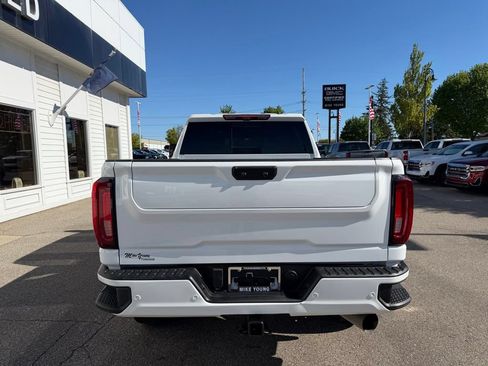 Certified 2023 GMC Sierra 2500 Denali w/ Denali Ultimate Package AWD/4WD image 6