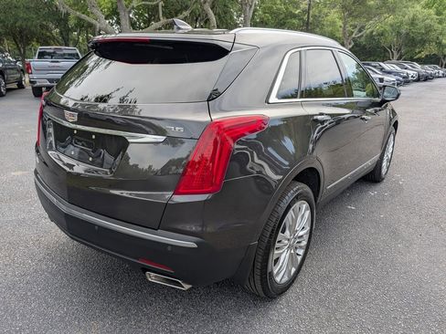 Used 2018 Cadillac XT5 Premium Luxury FWD image 5