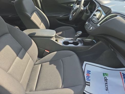 New 2025 Chevrolet Malibu LT image 37