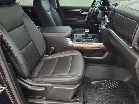 Used 2023 Chevrolet Silverado 1500 RST AWD/4WD image 22