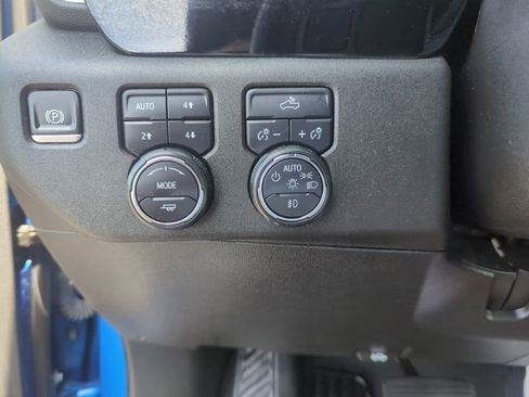 Certified 2023 Chevrolet Silverado 1500 RST w/ Z71 Off-Road Package AWD/4WD image 29