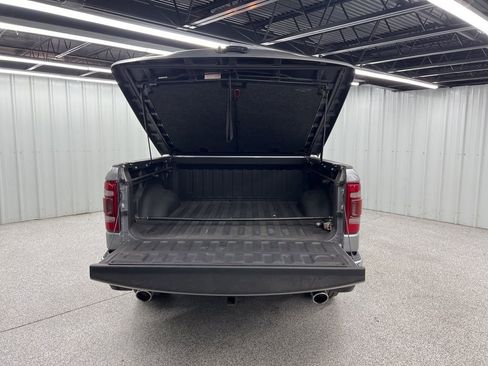 Used 2019 RAM 1500 Limited image 9