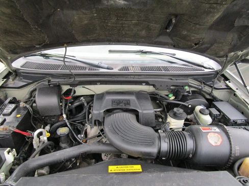 Used 1999 Ford Expedition XLT image 39