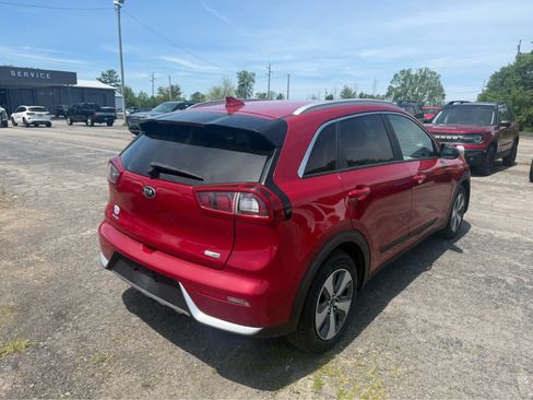 Used 2018 Kia Niro LX FWD image 5