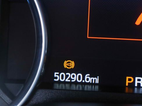 Used 2022 Ford F250 Lariat w/ Black Appearance Package image 18