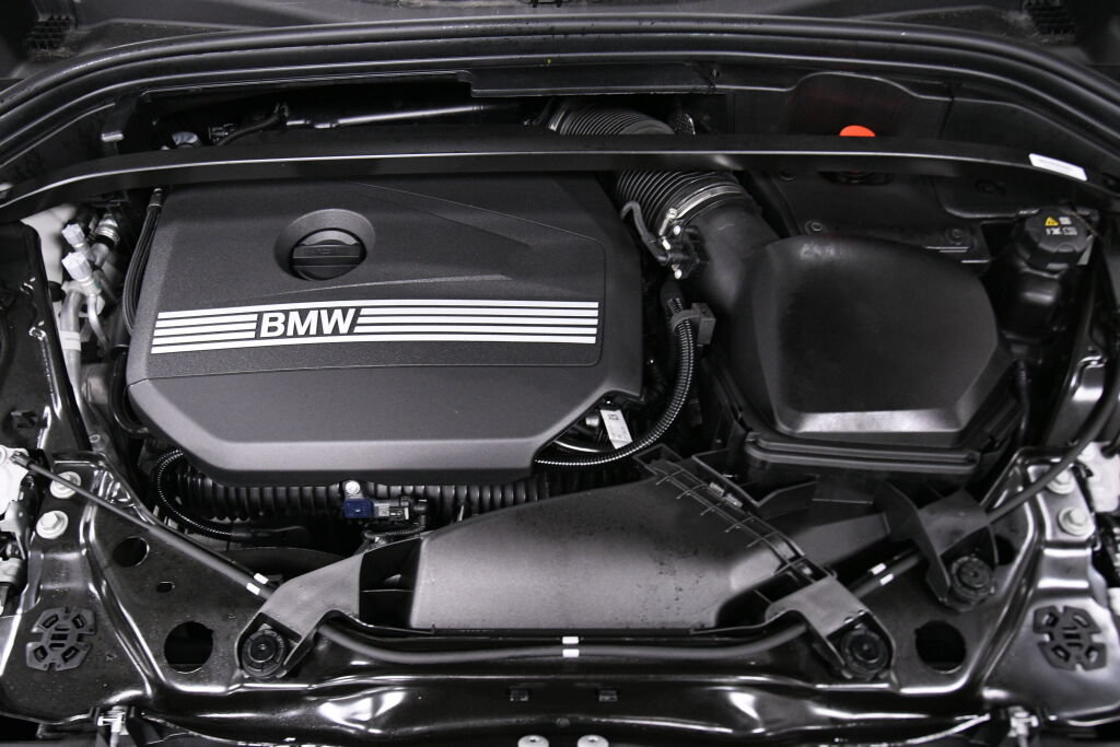 Used 2026 BMW X2 xDrive28i AWD/4WD image 36