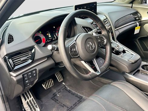 Used 2025 Acura RDX A-Spec image 9