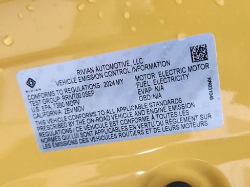 Used 2024 Rivian R1S Adventure image 65