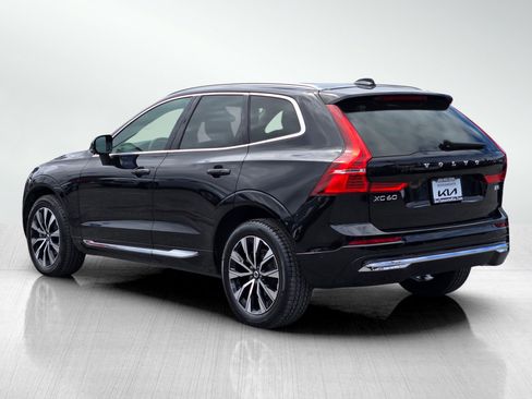 Used 2023 Volvo XC60 B5 Plus FWD image 6