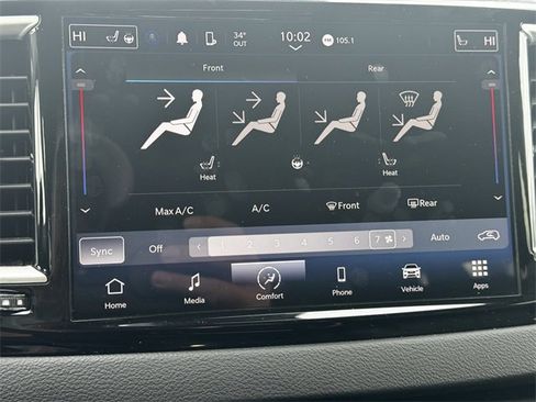 Certified 2024 Chrysler Pacifica Touring-L image 29