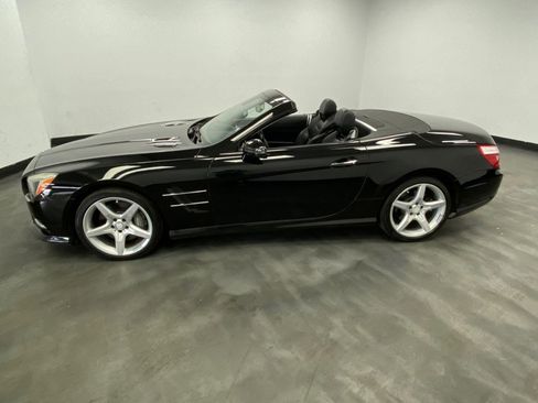 Used 2014 Mercedes-Benz SL 550 image 3