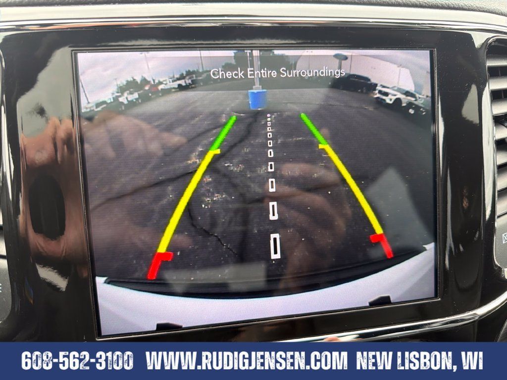 Used 2022 Jeep Grand Cherokee Laredo X AWD/4WD image 20