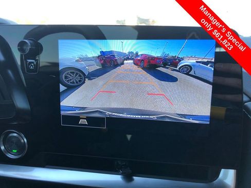 Used 2022 Chevrolet Corvette Stingray Coupe w/ Engine Appearance Package image 23