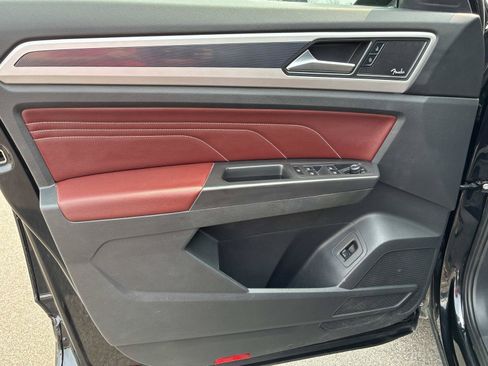 Certified 2023 Volkswagen Atlas Cross Sport SEL Premium R-Line AWD/4WD image 23