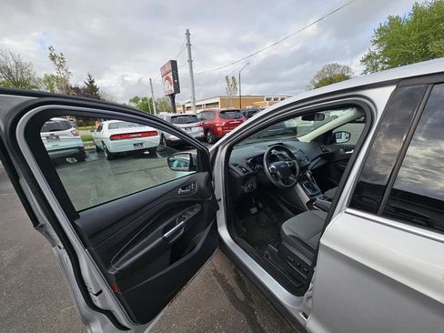 Used 2014 Ford Escape SE FWD image 18