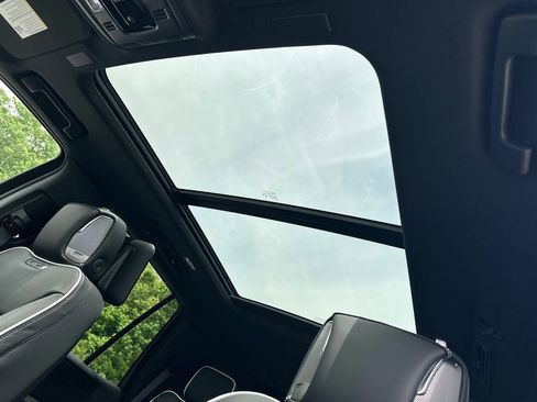 New 2026 GMC Yukon AT4 Ultimate AWD/4WD image 32