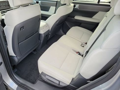 New 2026 Hyundai Santa Fe SE FWD image 19
