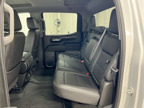Used 2022 GMC Sierra 1500 SLT AWD/4WD image 22
