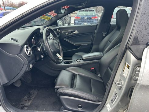 Used 2018 Mercedes-Benz CLA 250 4MATIC w/ AMG Line Exterior image 7