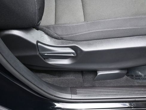 Used 2025 Honda CR-V EX image 35