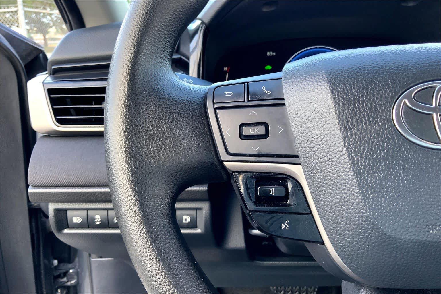 Used 2025 Toyota Camry LE FWD image 23