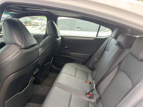 Used 2025 Lexus ES 350 F Sport FWD image 6