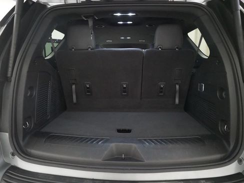 Used 2025 Chevrolet Tahoe LT AWD/4WD image 10