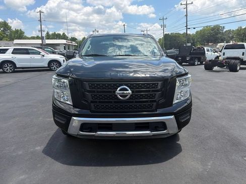 Used 2021 Nissan Titan SV w/ Accessory Utility Package AWD/4WD image 2