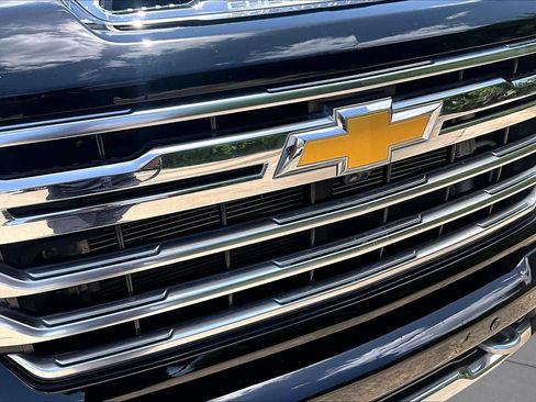 Used 2025 Chevrolet Silverado 3500 High Country w/ High Country Premium Package AWD/4WD image 30