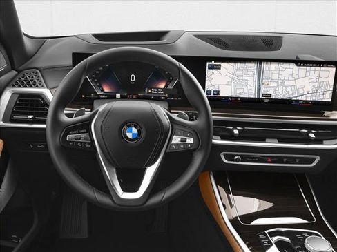 Used 2026 BMW X5 xDrive40i AWD/4WD image 4