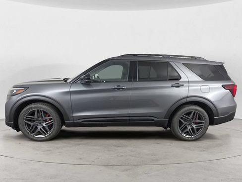 Used 2026 Ford Explorer ST AWD/4WD image 8