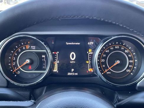 Used 2023 Jeep Gladiator Sport AWD/4WD image 18