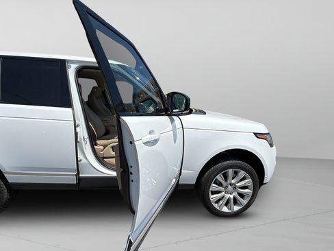 Used 2016 Land Rover Range Rover HSE AWD/4WD image 14