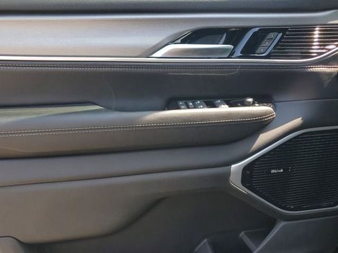 New 2026 Jeep Grand Wagoneer L Limited image 23