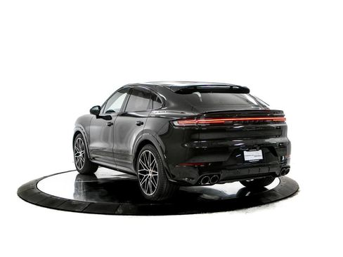 New 2026 Porsche Cayenne GTS AWD/4WD image 3
