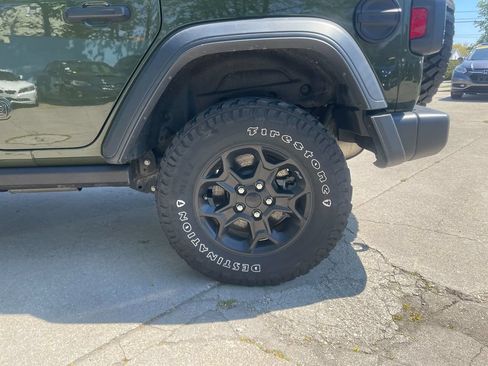 Used 2023 Jeep Wrangler Unlimited w/ Cold Weather Group AWD/4WD image 31