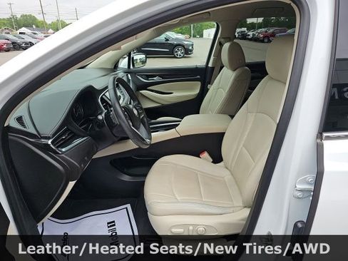 Used 2022 Buick Enclave Essence image 10