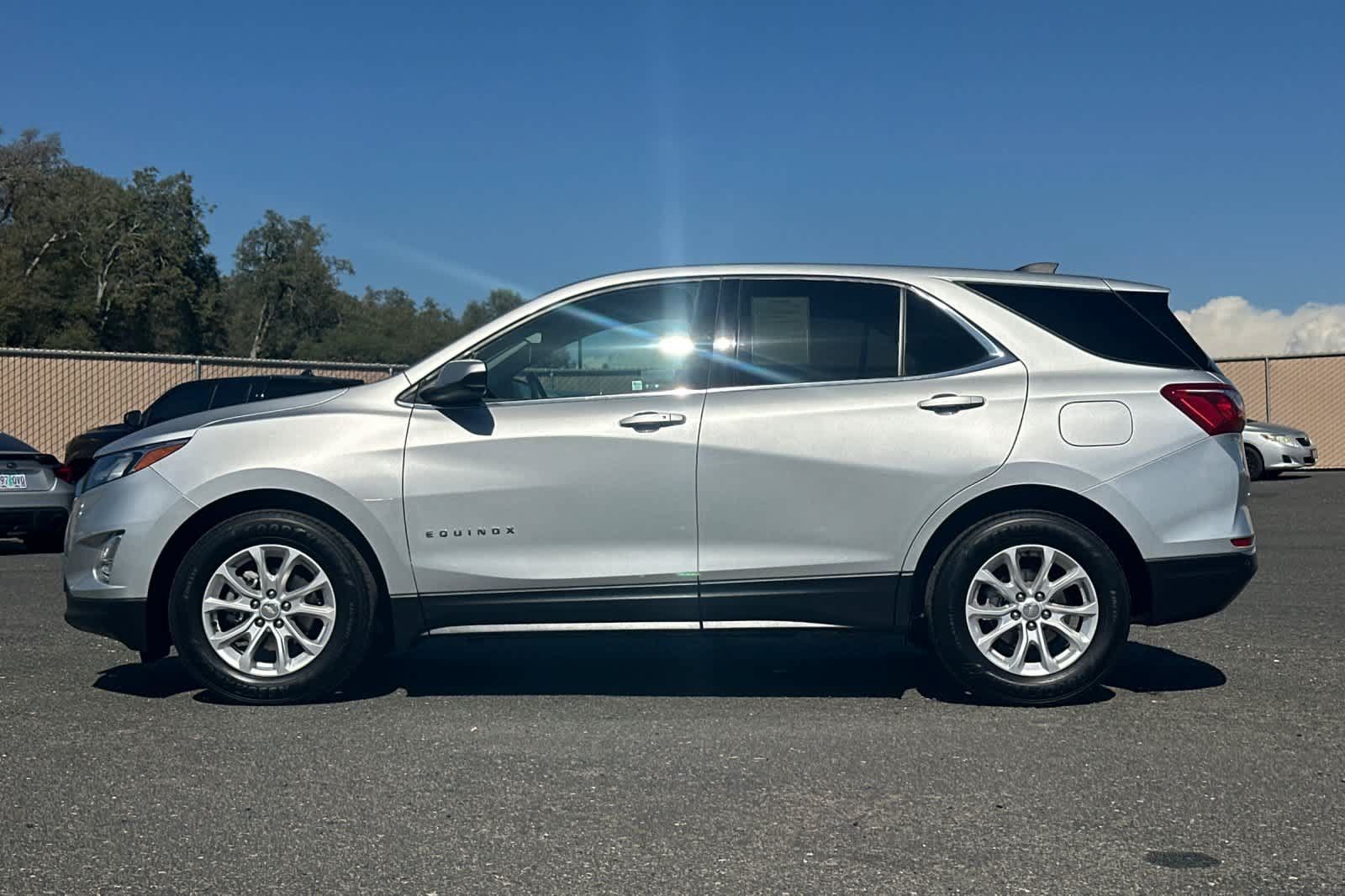 Used 2020 Chevrolet Equinox LT FWD image 6