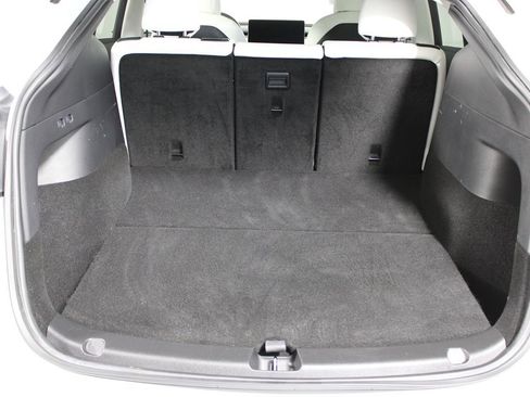 Used 2020 Tesla Model Y Long Range image 23