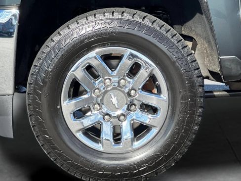 Used 2019 Chevrolet Silverado 2500 LTZ w/ Duramax Plus Package AWD/4WD image 26