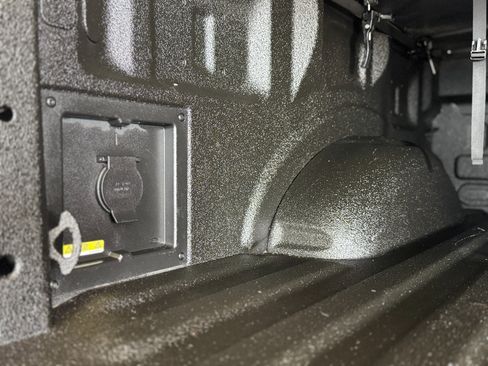 Used 2023 Ford F150 Platinum AWD/4WD image 41