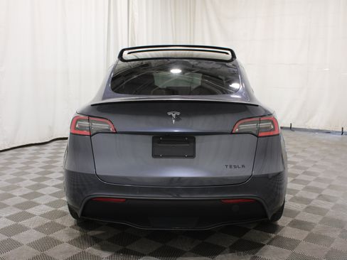 Used 2021 Tesla Model Y Performance AWD/4WD image 24